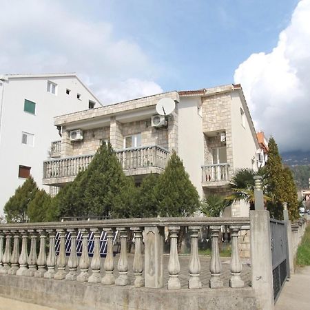 Guest House Heart Of بودفا المظهر الخارجي الصورة